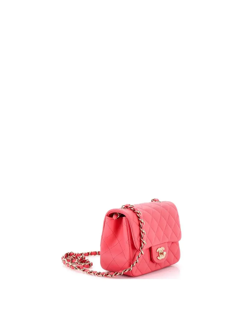 CHANEL elevate your